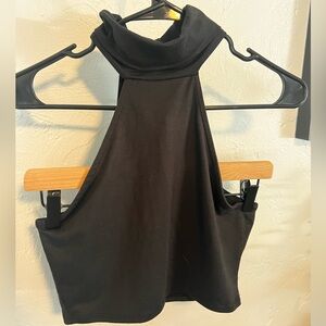 Cropped Turtleneck Tanktop
